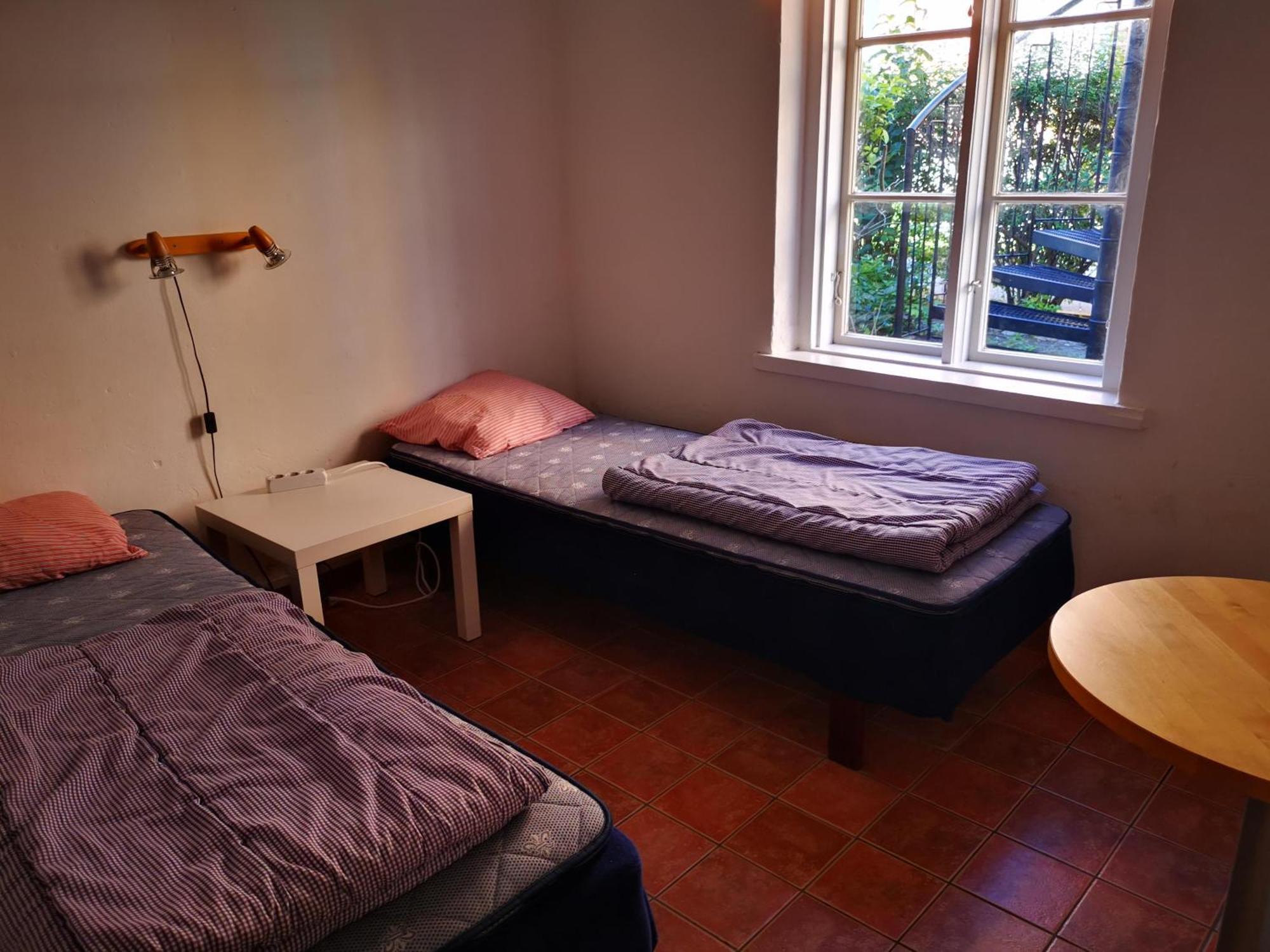 Ahus B&B Och Vandrarhem Bagian luar foto